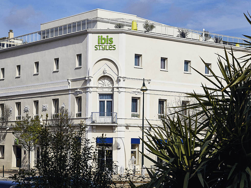 Hotel Ibis Styles Rooftop &